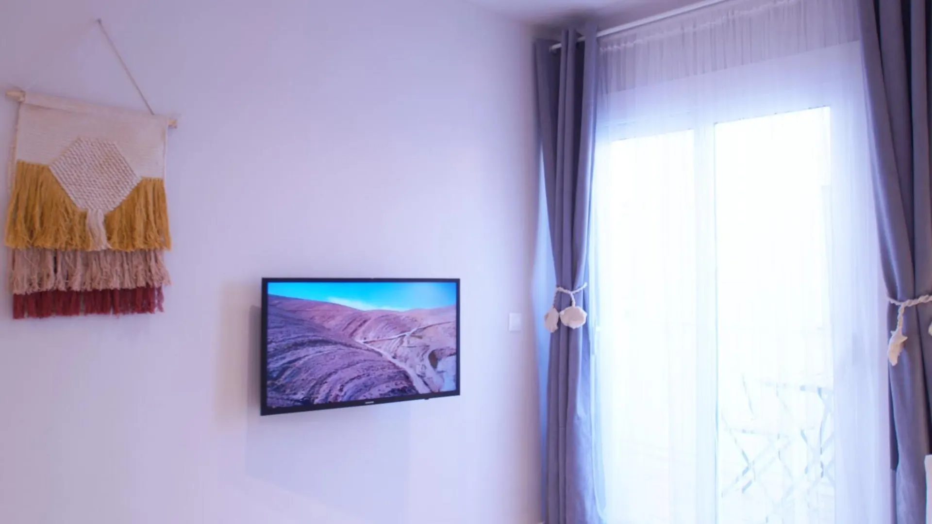 아파트 Budget Beach Studio 24 칼론제